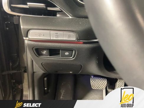 Used 2024 Genesis GV80 2.5T AWD/4WD image 12