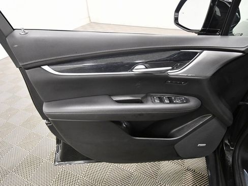 Used 2022 Cadillac XT5 Premium Luxury image 13