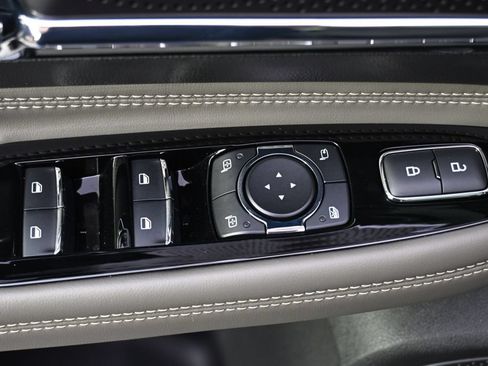Used 2026 Lincoln Corsair Premiere AWD/4WD image 23
