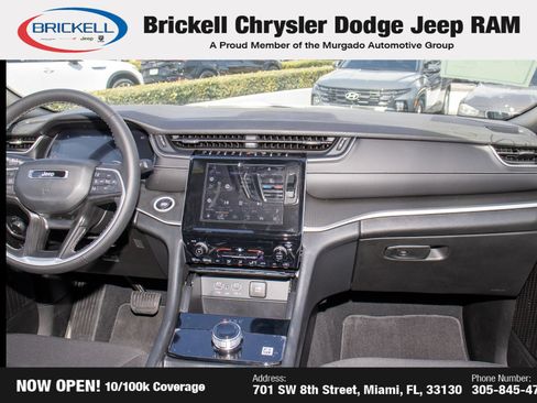 Used 2025 Jeep Grand Cherokee L Laredo RWD image 20