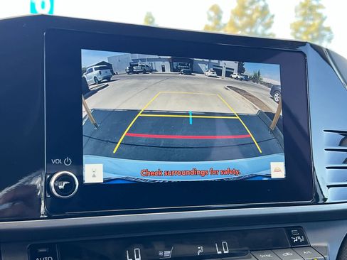 Used 2025 Toyota Camry LE image 19