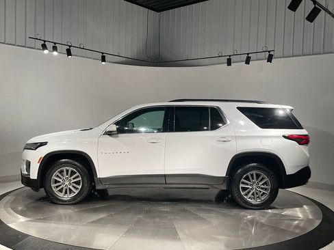 Used 2022 Chevrolet Traverse LT image 15