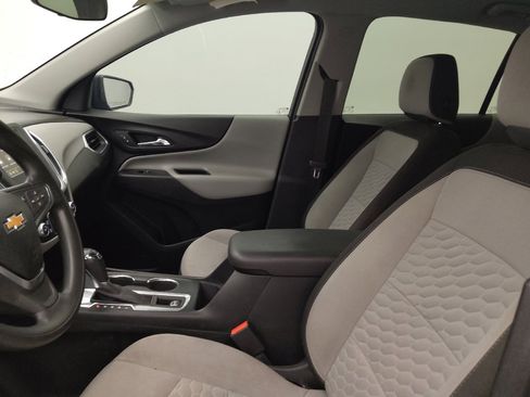 Used 2019 Chevrolet Equinox LS image 17