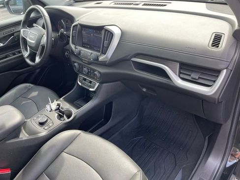 Used 2022 GMC Terrain SLT w/ LPO, Floor Liner Package AWD/4WD image 14