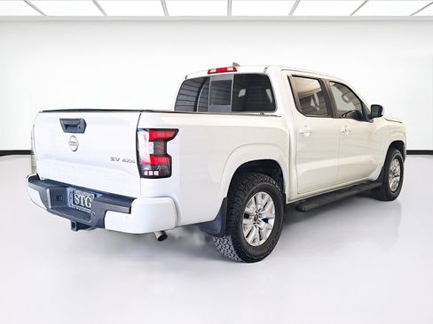 Used 2022 Nissan Frontier SV w/ SV Premium Package image 4