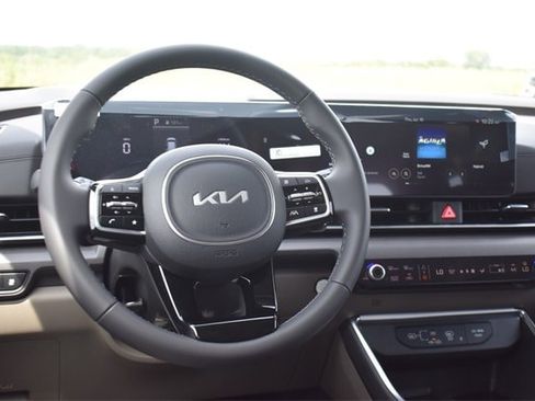 New 2026 Kia Carnival EX image 20