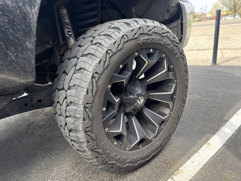 Used 2015 Ford F250 XLT w/ FX4 Off-Road Package AWD/4WD image 8