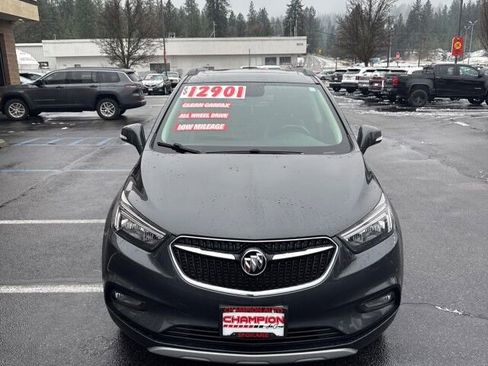 Used 2018 Buick Encore Sport Touring image 3