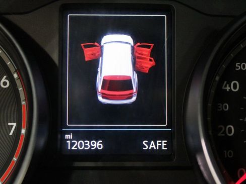 Used 2018 Volkswagen Atlas Launch Edition image 21