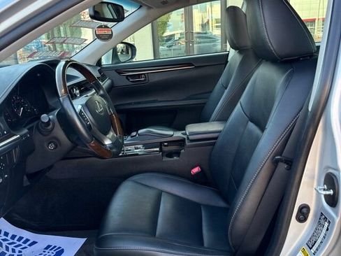 Used 2013 Lexus ES 350 w/ Premium Pkg FWD image 9