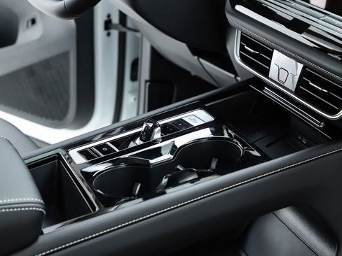 New 2026 Volkswagen Atlas SEL Premium R-Line image 34