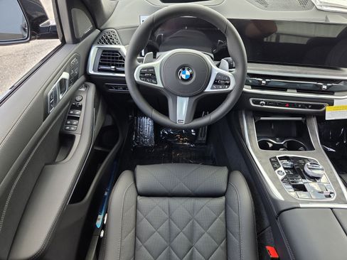 New 2027 BMW X7 xDrive40i w/ M Sport Package AWD/4WD image 13