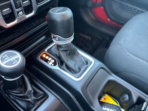 Used 2021 Jeep Gladiator Sport AWD/4WD image 21