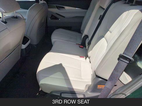 New 2027 INFINITI QX60 Luxe FWD image 17