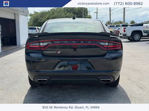 Used 2018 Dodge Charger GT AWD/4WD image 4