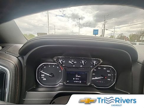 Used 2021 GMC Sierra 1500 AT4 w/ Driver Alert Package I AWD/4WD image 18
