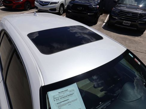 Used 2016 Lexus CT 200h w/ Seat Comfort Package FWD image 29