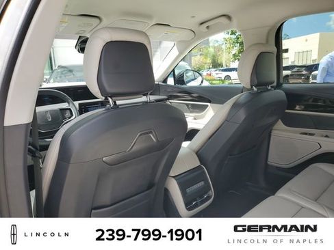 New 2026 Lincoln Nautilus Premier image 20