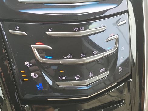 Used 2020 Cadillac Escalade 4WD image 18