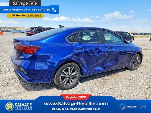 Used 2023 Kia Forte LXS w/ LXS Technology Package FWD image 4