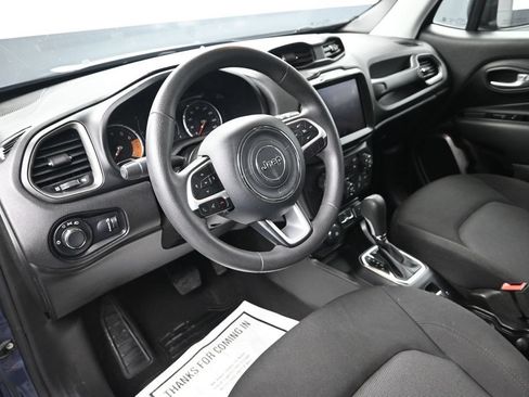 Used 2023 Jeep Renegade Latitude AWD/4WD image 12