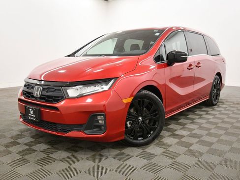 Certified 2025 Honda Odyssey Sport-L image 2