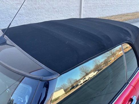 Used 2005 MINI Cooper Convertible image 18