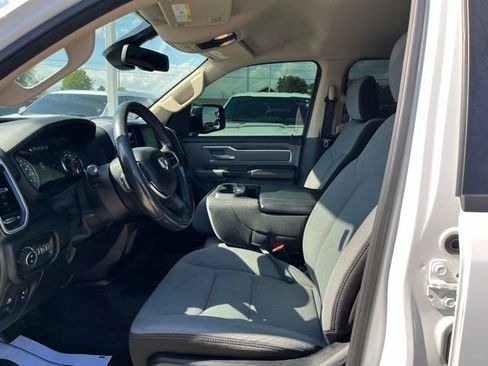 Used 2019 RAM 1500 Big Horn AWD/4WD image 11