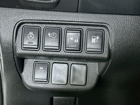 Used 2014 Nissan Leaf S w/ Charge Package FWD image 16