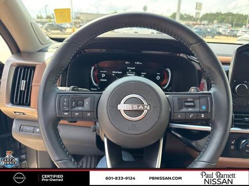 Certified 2025 Nissan Pathfinder Platinum w/ Cargo Package FWD image 21