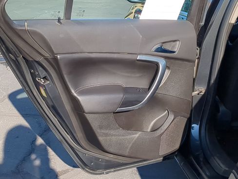 Used 2013 Buick Regal Premium image 29