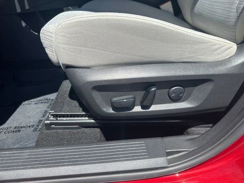 Used 2021 Nissan Rogue SV FWD image 17