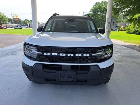 Used 2025 Ford Bronco Sport Outer Banks w/ Outer Banks Tech Package+ AWD/4WD image 2