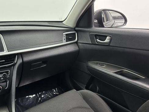 Used 2020 Kia Optima LX image 23