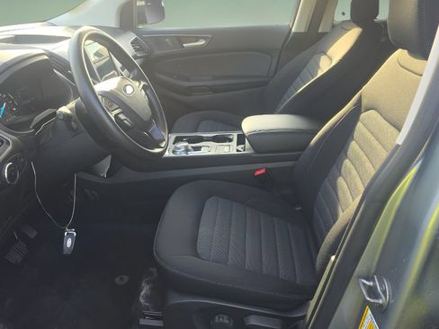 Used 2024 Ford Edge SE AWD/4WD image 5
