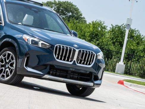 Used 2026 BMW X1 xDrive28i AWD/4WD image 39