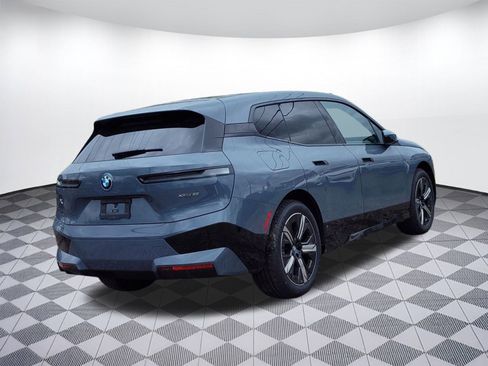 Used 2025 BMW iX xDrive50 w/ Premium Package image 6