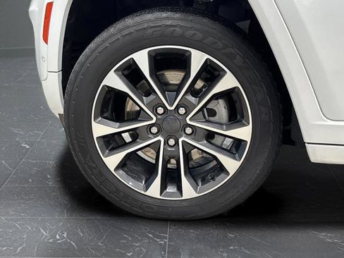 Used 2021 Jeep Grand Cherokee L Overland w/ Advanced Protech Group III image 42