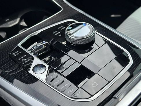 Used 2024 BMW X5 M60i AWD/4WD image 34