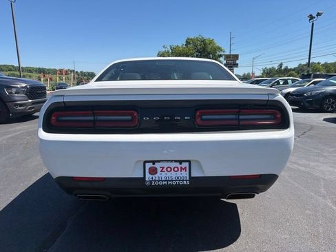 Used 2016 Dodge Challenger R/T RWD image 8
