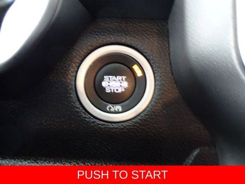 Certified 2025 RAM 2500 Big Horn AWD/4WD image 9