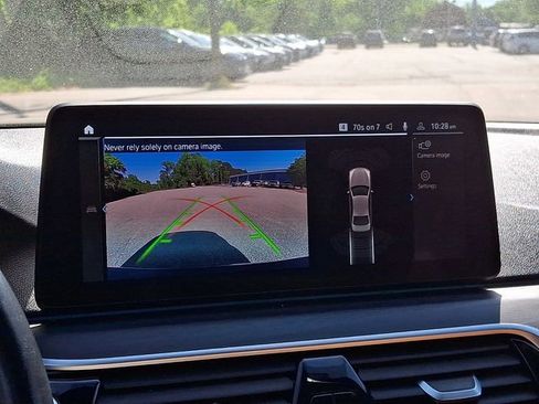 Used 2023 BMW 530e RWD image 21