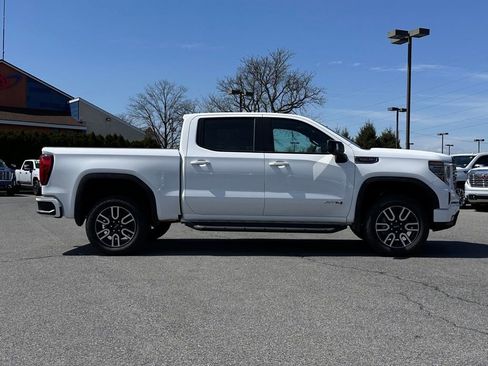 New 2026 GMC Sierra 1500 AT4 w/ AT4 Premium Package AWD/4WD image 3