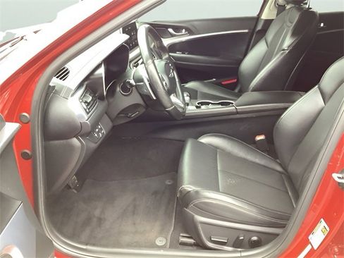 Used 2021 Genesis G70 2.0T image 15