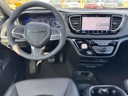 New 2026 Chrysler Voyager LX