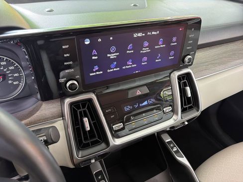 Used 2023 Kia Sorento EX FWD image 26
