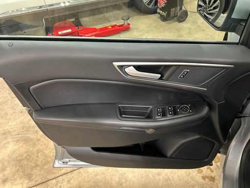 Certified 2024 Ford Edge SEL w/ Convenience Package AWD/4WD image 15
