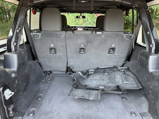 Used 2020 Jeep Wrangler Unlimited Sport AWD/4WD image 29