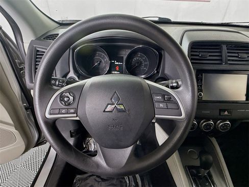 Used 2020 Mitsubishi Outlander Sport ES image 17