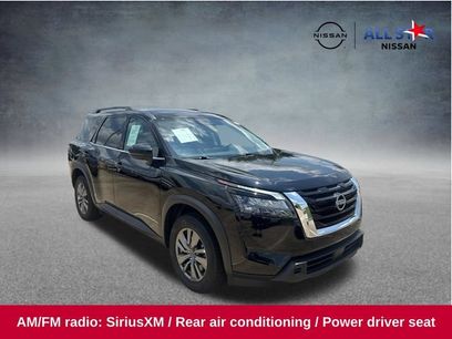 Used 2025 Nissan Pathfinder SV